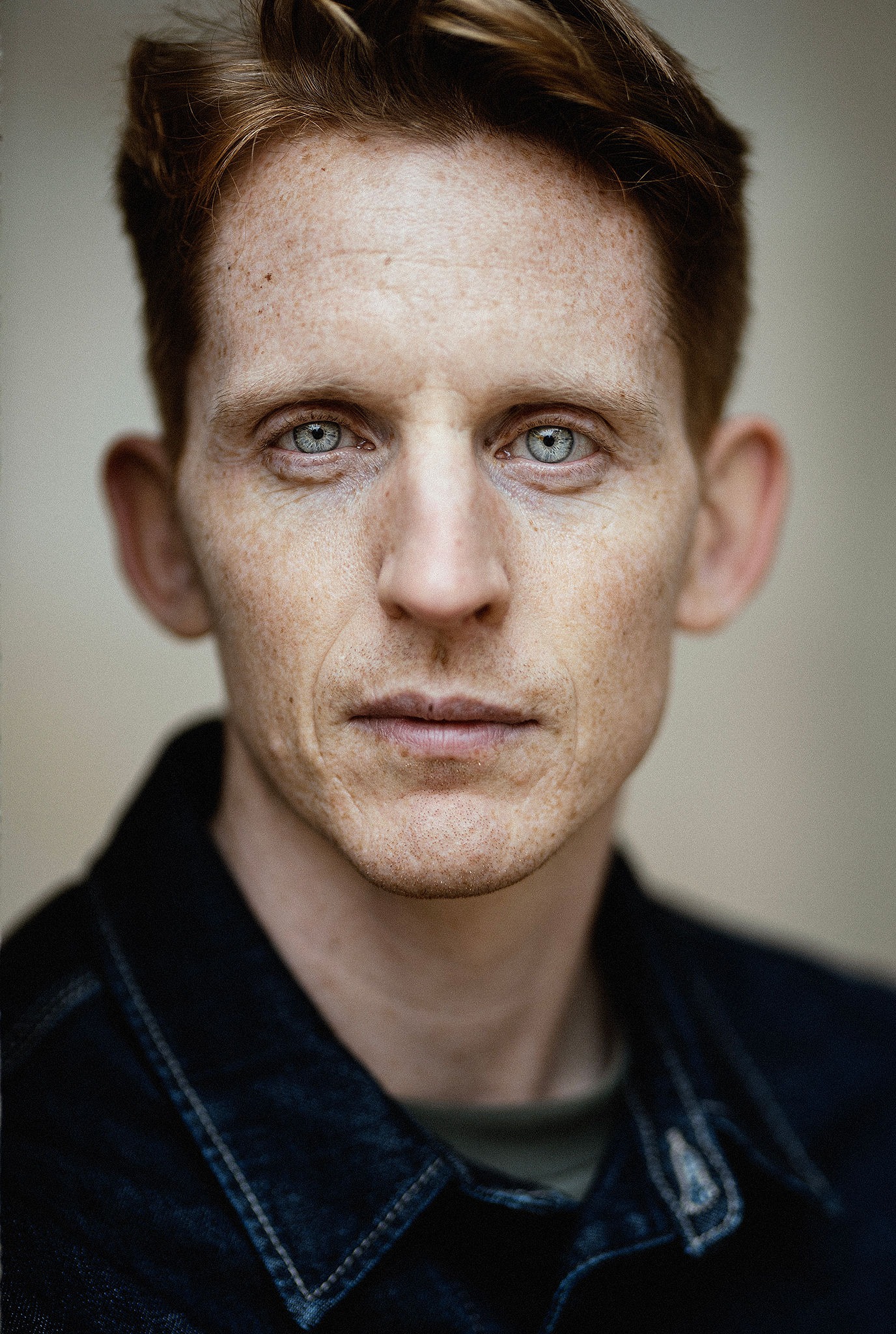 Close-up actor headshot of Andreas G. Hansen